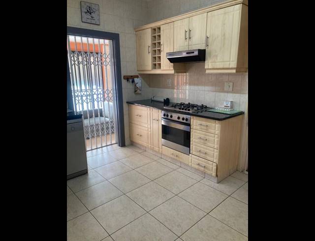 3 BEDROOM HOUSE FOR SALE IN HOMESTEAD